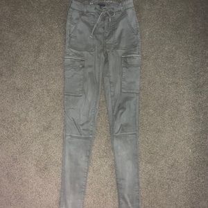 (Deleting 9/30 ❌❌) American Eagle Green cargo jeggings